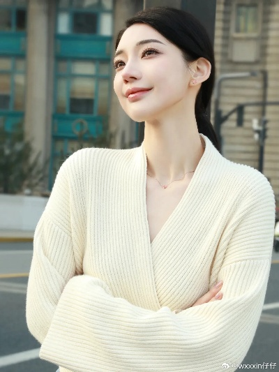 谢若嫣，时光中璀璨绽放的花朵