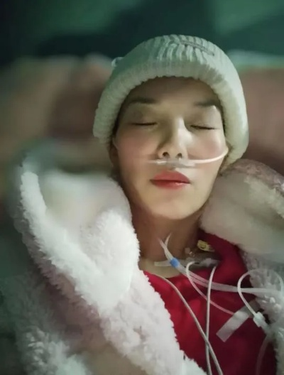 42岁抗癌博主杨美美离世，生命的坚韧与脆弱之间的一瞬即逝