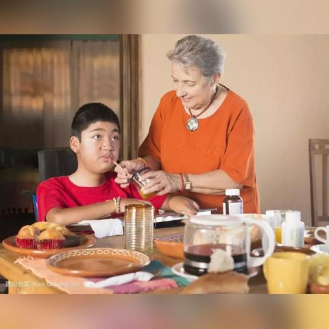 男子空腹喝特浓咖啡引发心悸危机