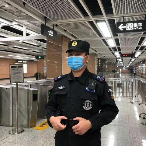 高铁密闭环境优化，实现内部舒适体验的策略