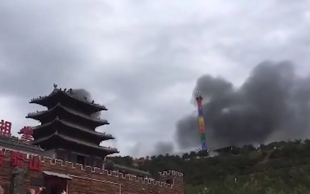 山西恒山景区突发火灾，游客安全疏散无伤亡
