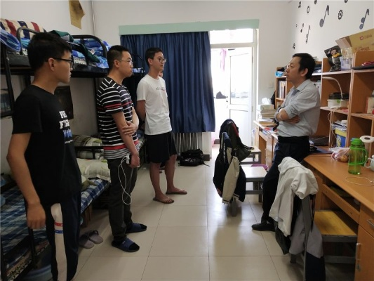 兰州大学为新生家长提供免费住宿，温馨地铺展现人文关怀