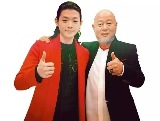 火风、霍尊，善良从未缺席