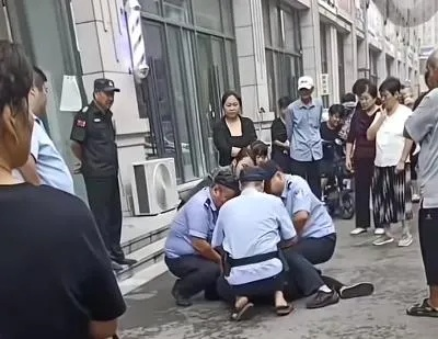 淄博寻亲被驱赶跪下哭诉事件，深度剖析与深刻反思