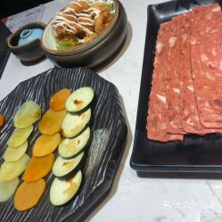脂油火烧，传统美味与文化传承的舌尖盛宴