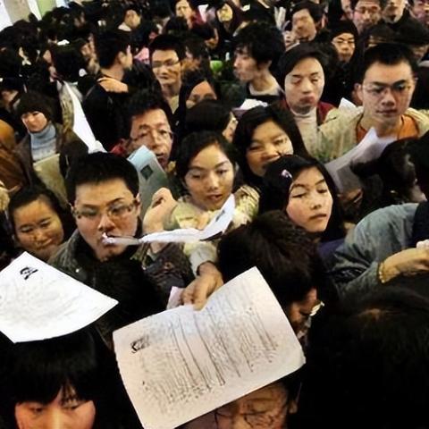 2040年高考人数趋势展望与深度思考