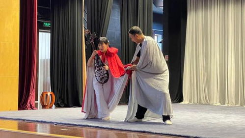 游本昌首次与孙女同台，见证舞台传承的温暖时刻