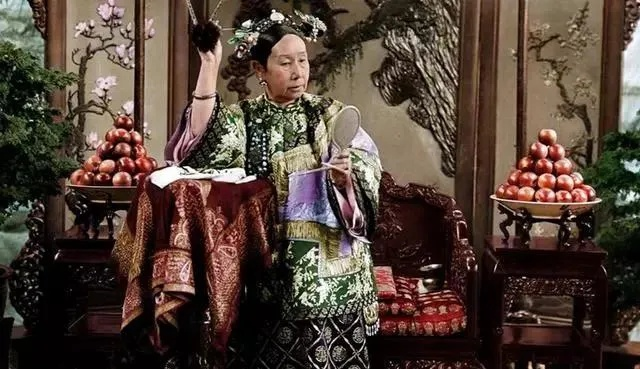 李莲英的膳桌权谋，侍膳慈禧的舌尖心术