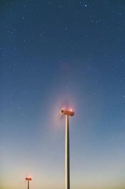 岁月长河中的璀璨星辰，一个爱与温暖的故事