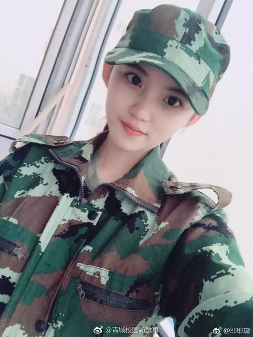 女生军训舞韵中国风，惊艳全场表演太飒了！