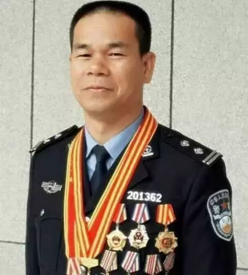 谭普仁，当之无愧的时代先锋与楷模