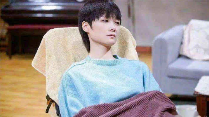 李宇春生病传闻及真相大揭秘