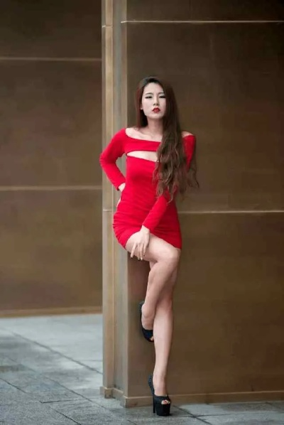 岁月沉淀下少妇的独特风韵