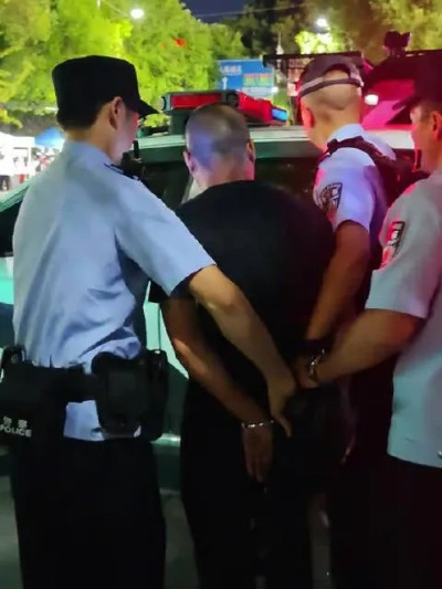 湘超现场惊现逃犯被警方抓捕