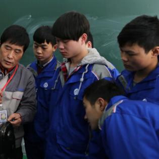 本科生回炉上技校，热潮涌动！