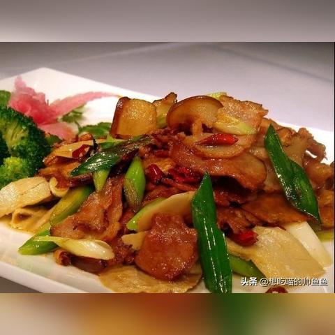 广东女生尝江西小炒，辣到进医院！