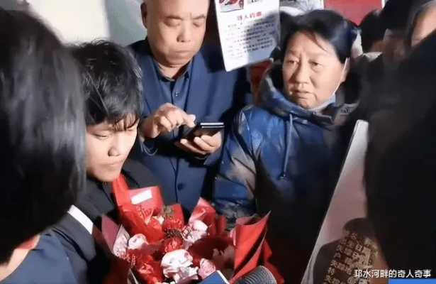 解清帅的双重人生体验，婚礼喜悦与奶奶离世的交织时刻
