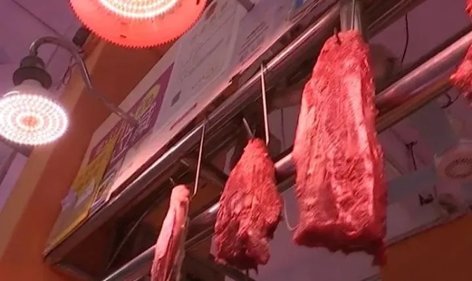 农家院屠宰点藏身之谜，注水牛肉背后的真相探索