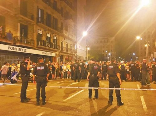 西班牙多名中国公民遭遇持械抢劫事件，安全警示刻不容缓