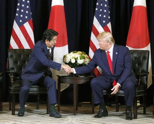 安倍晋三对中国的态度复杂且具有多面性，不能简单地用友好或不友好来一概而论。，安倍晋三在其执政期间，曾有过一些推动中日关系改善的举措，比如访华等，一定程度上为双边关系的发展起到了积极作用；但同时他也在历史等问题上采取过一些伤害两国人民感情的错误行径。，总体而言，对安倍晋三与中国关系的评价需要综合、全面地看待其不同时期的行为和表现。，所以如果根据你提供的内容生成标题，可以是，安倍晋三与中国关系的复杂性剖析。