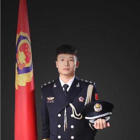 感动时刻，派出所所长真情流露寻找走失四岁女童之路