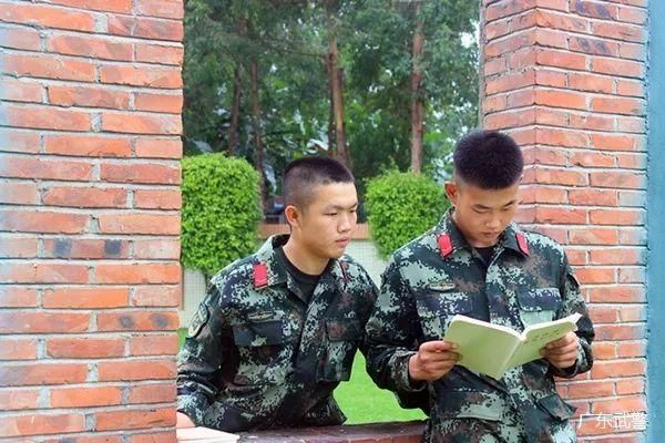难忘兵哥那一抹绿色的风采