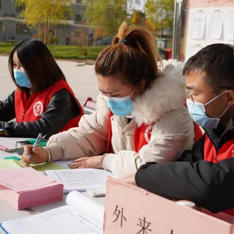 大降温持续，北方寒意逼人如往年十一月寒冬已至