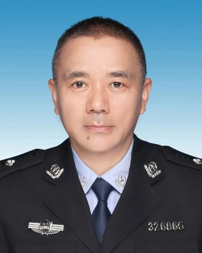 忠诚担当的公安局政委，守护一方平安的幕后英雄
