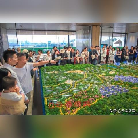 全国最忙高铁站，速度与激情的交响乐章